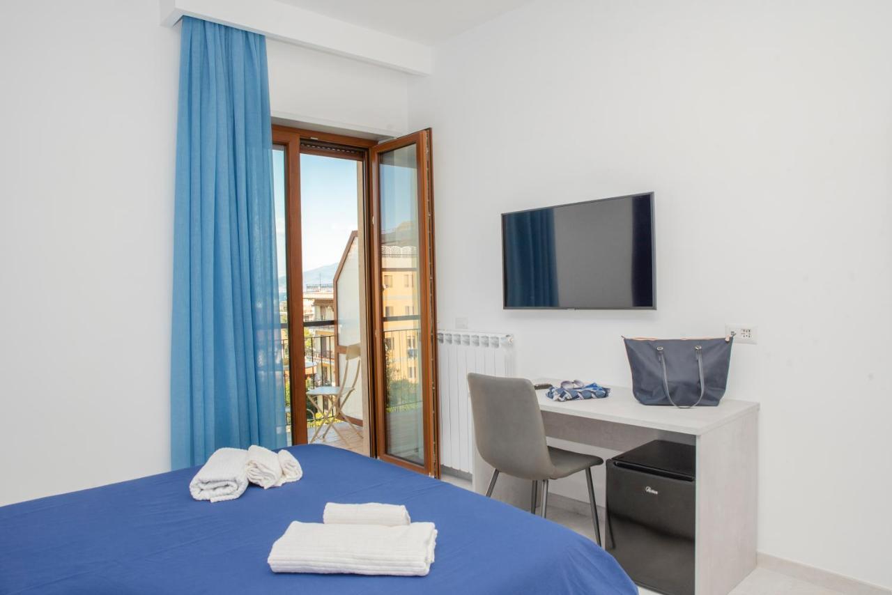 Bed and Breakfast Le Tre Ccc Sorrento Esterno foto