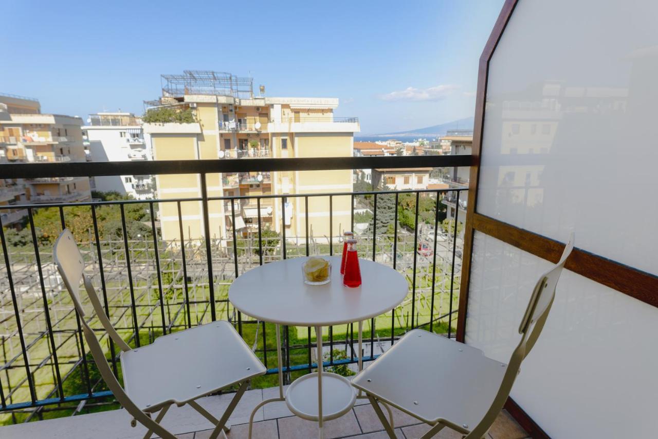 Bed and Breakfast Le Tre Ccc Sorrento Esterno foto